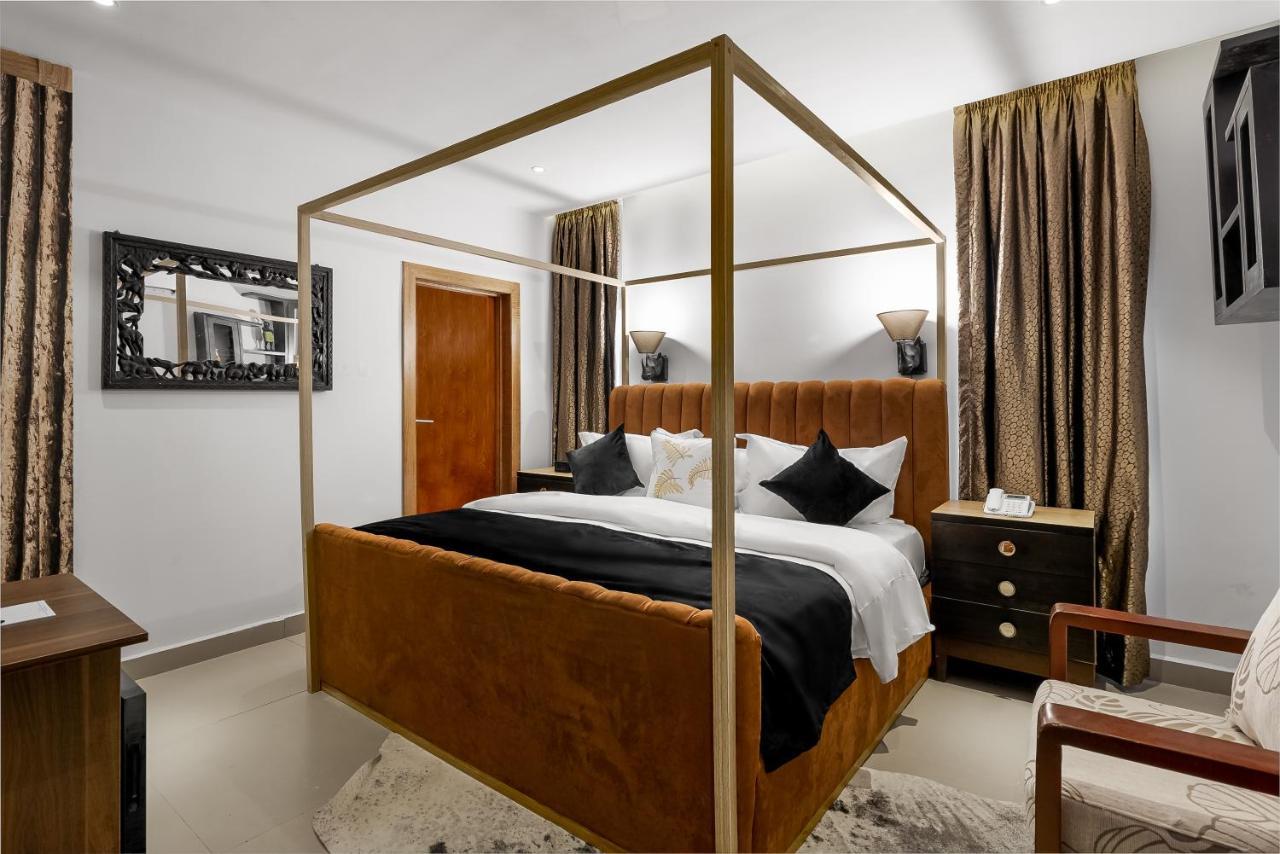 Villa Monument Hotel Aliayabiagba Экстерьер фото